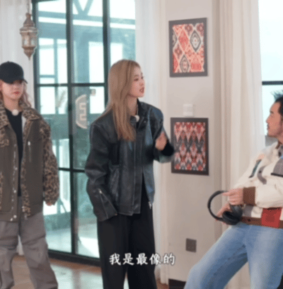 白鹿是想演武林外传吗奔跑吧 白鹿一开口，谁还分得清白鹿和佟湘玉？《奔跑吧》里这段