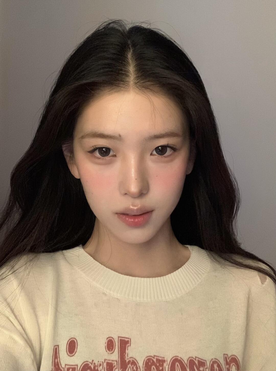 长中庭太适合韩妆了