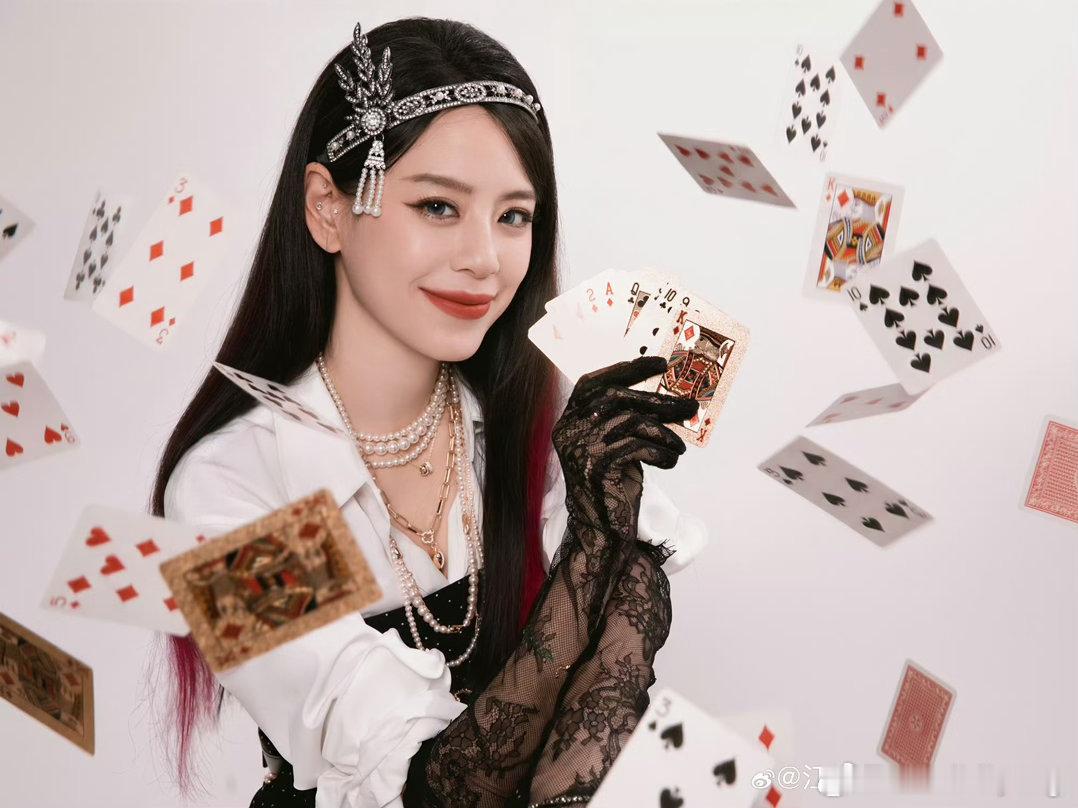 江语晨wink这么漂亮的眼睛要多笑！此女实在是太美了！江语晨wink我不允许还有