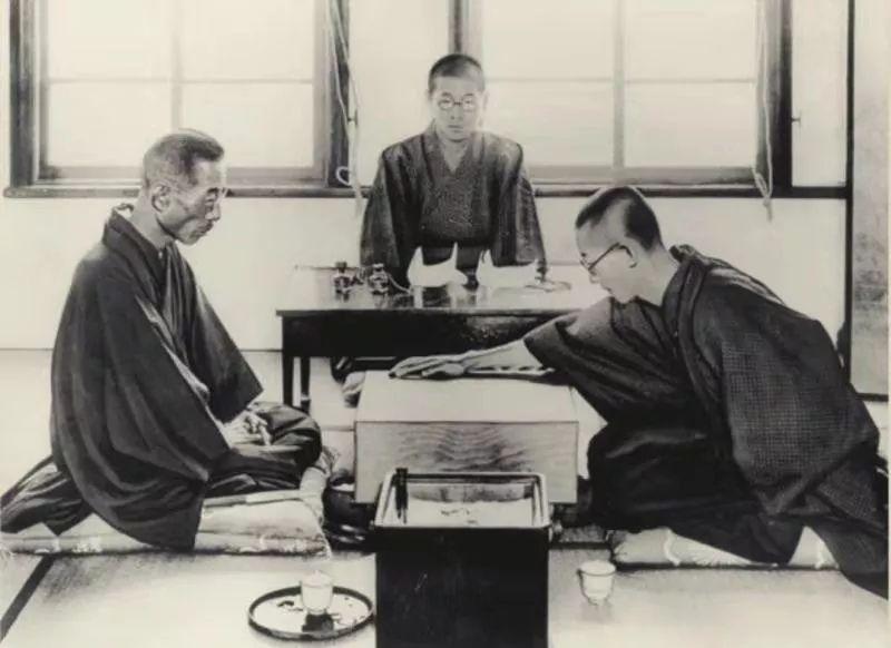1. 吴清源
2. 小林光一
3. 黄龙士
4. 本因坊道策
5. 范西屏
6.