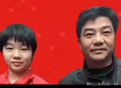 国乒富二代蒯曼
背景显赫父母都是高层领导
蒯曼于2004年出生于一个热爱乒乓球的