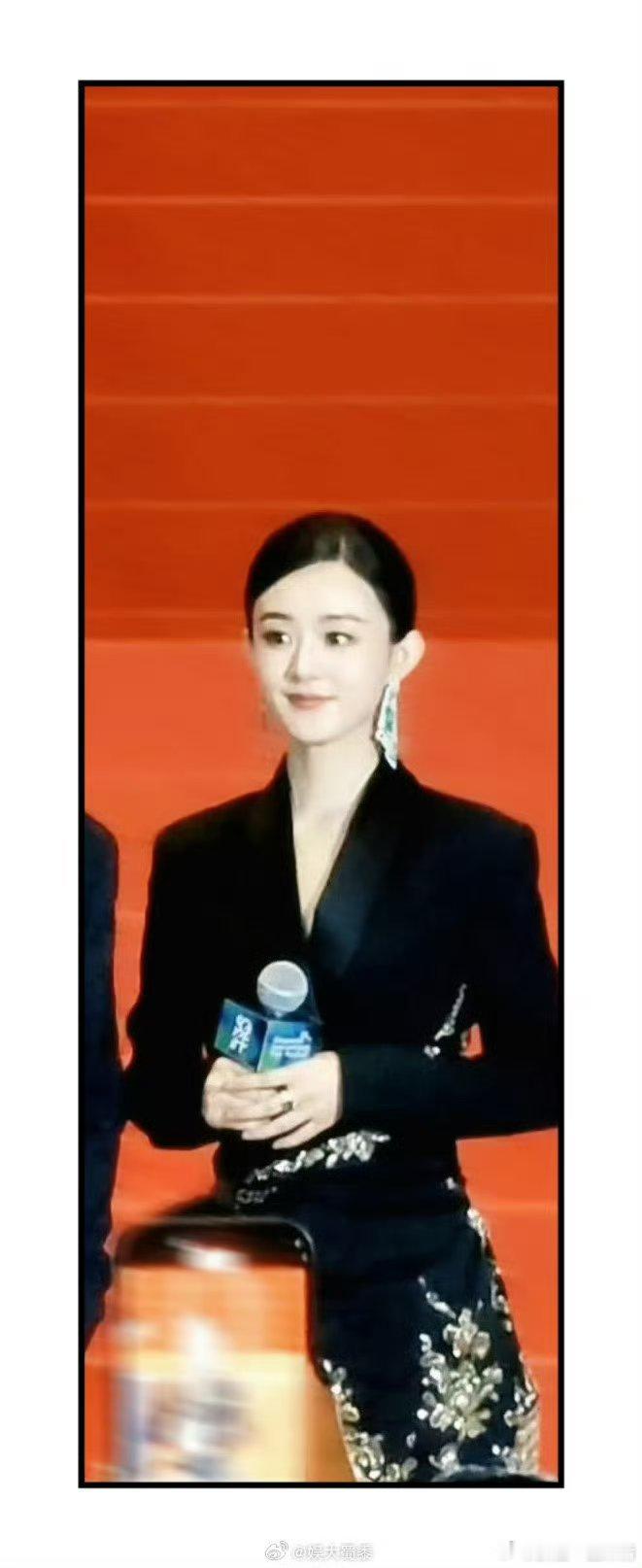 赵丽颖新加坡红毯 我嘞个豆啊！！！还得是咱颖宝啊！真是去到哪美到哪嘞~！着谁看了