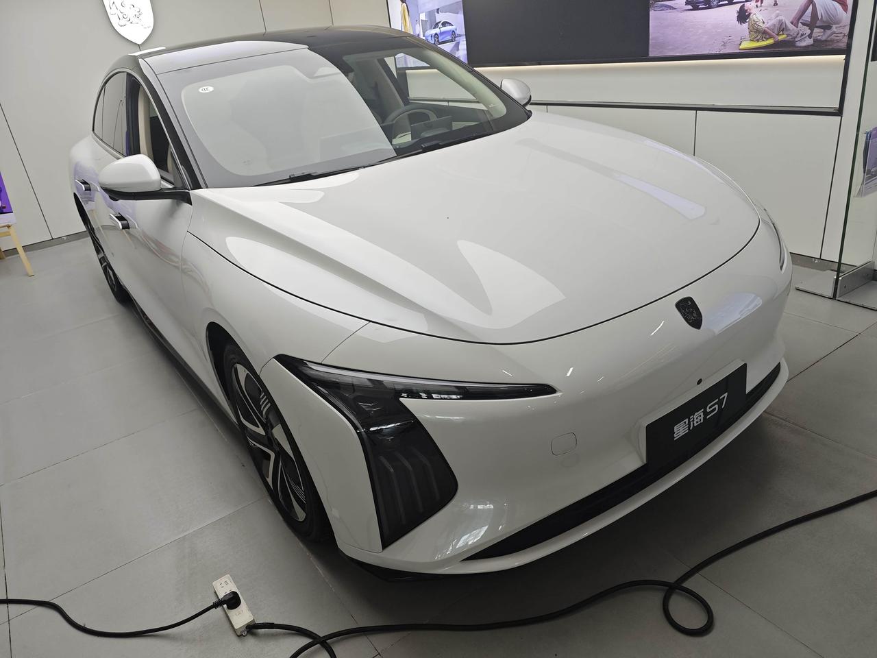 出游搭子——东风风行星海S7已就位
随用随充，极速补能太省心
搭载800V超快充