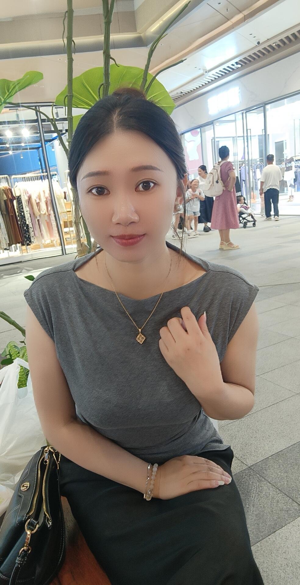 女生怎么搭配服装才能又酷又美 怎么样穿着更性感