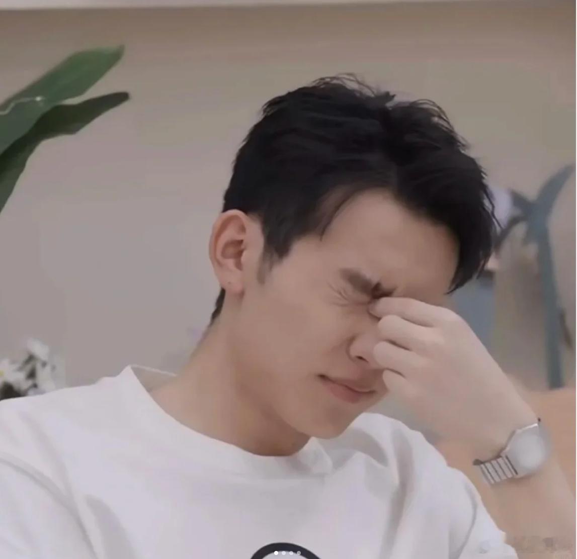 心动的信号[超话]  赵牧辰要发歌了 他还会唱歌吗？我已经准备好耳朵了，当时看节