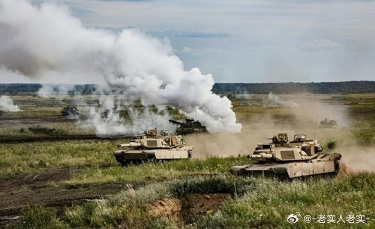 隶属田纳西州国民警卫队第278装甲骑兵团的艾布拉姆斯正在与波兰陆军进行训练，摄于