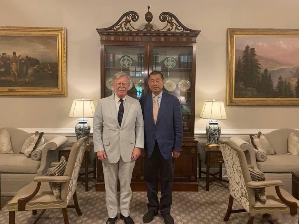 它们说“自由民主”，它们还说祸港头目黎智英“无辜”。黄媒不会说的真相