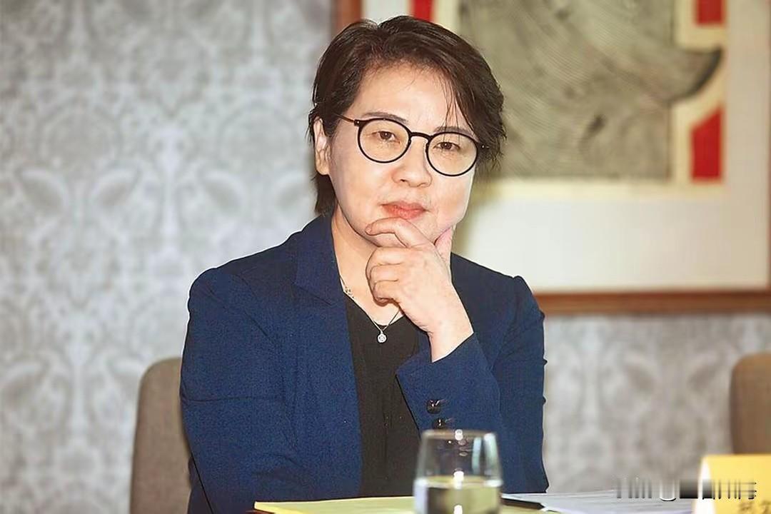 昔日黄珊珊34万张票愈半没有选择蒋万安？就在10月8日，媒体人“漂流岛屿”引用一