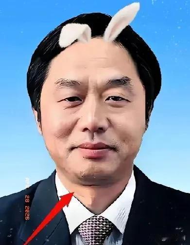 深夜十点半，这钟点发通报，纪委的同志们是真没睡，那些跟金国发有过“深度合作”的老