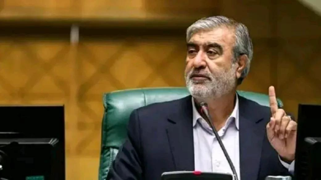 半岛电视台报道，当地时间19日，伊朗国家安全委员会主席易普拉欣.阿齐兹证实，德黑