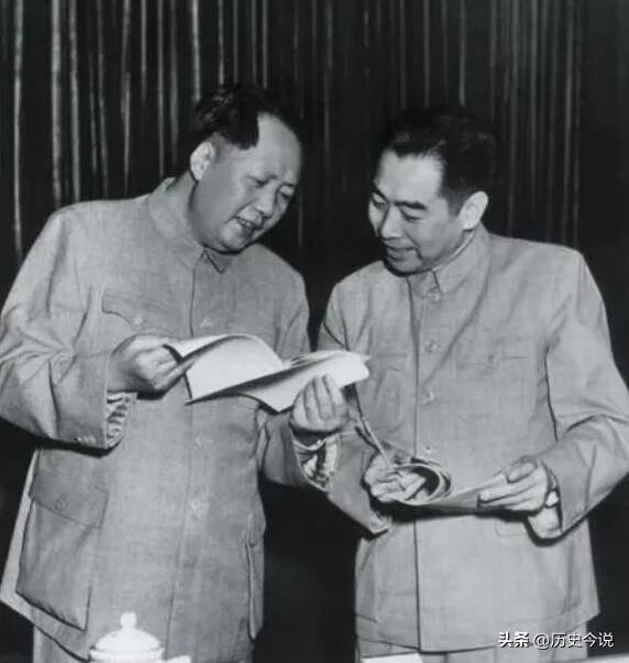 周总理私扣毛主席手令6年，只为坚守公心，邓颖超见后潸然泪下
 
阅读此文前，诚邀