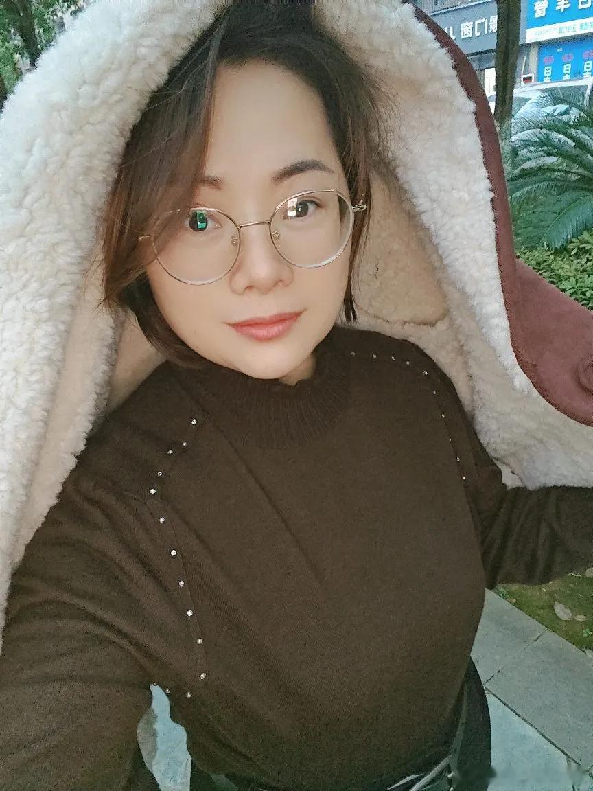 少妇超甜305 胖胖的 