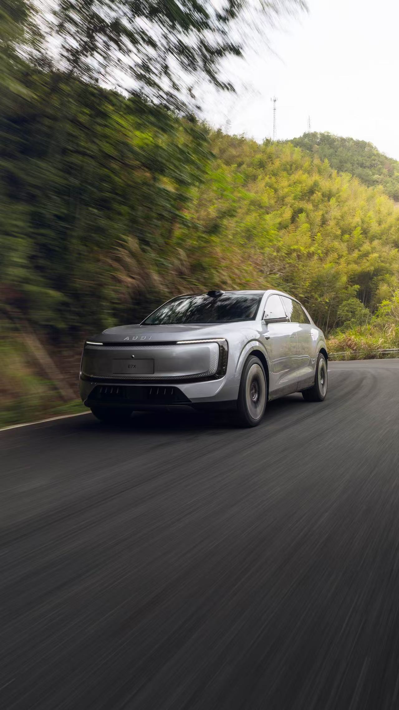 奥迪登顶亚洲山脊赛道最速SUV 前两天奥迪那个喊话你们看了没？就是奥迪车主换小米