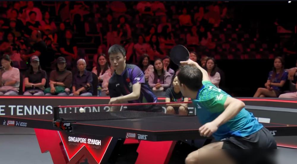 陈垣宇这小子，世界排名才30，竟敢把世界第二的巴西雨果给干趴下了？！
 
别看他