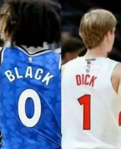 今天就是传说中的黑鸡德比！班凯罗难得打出了封人一战，帮助魔术保持领先。 