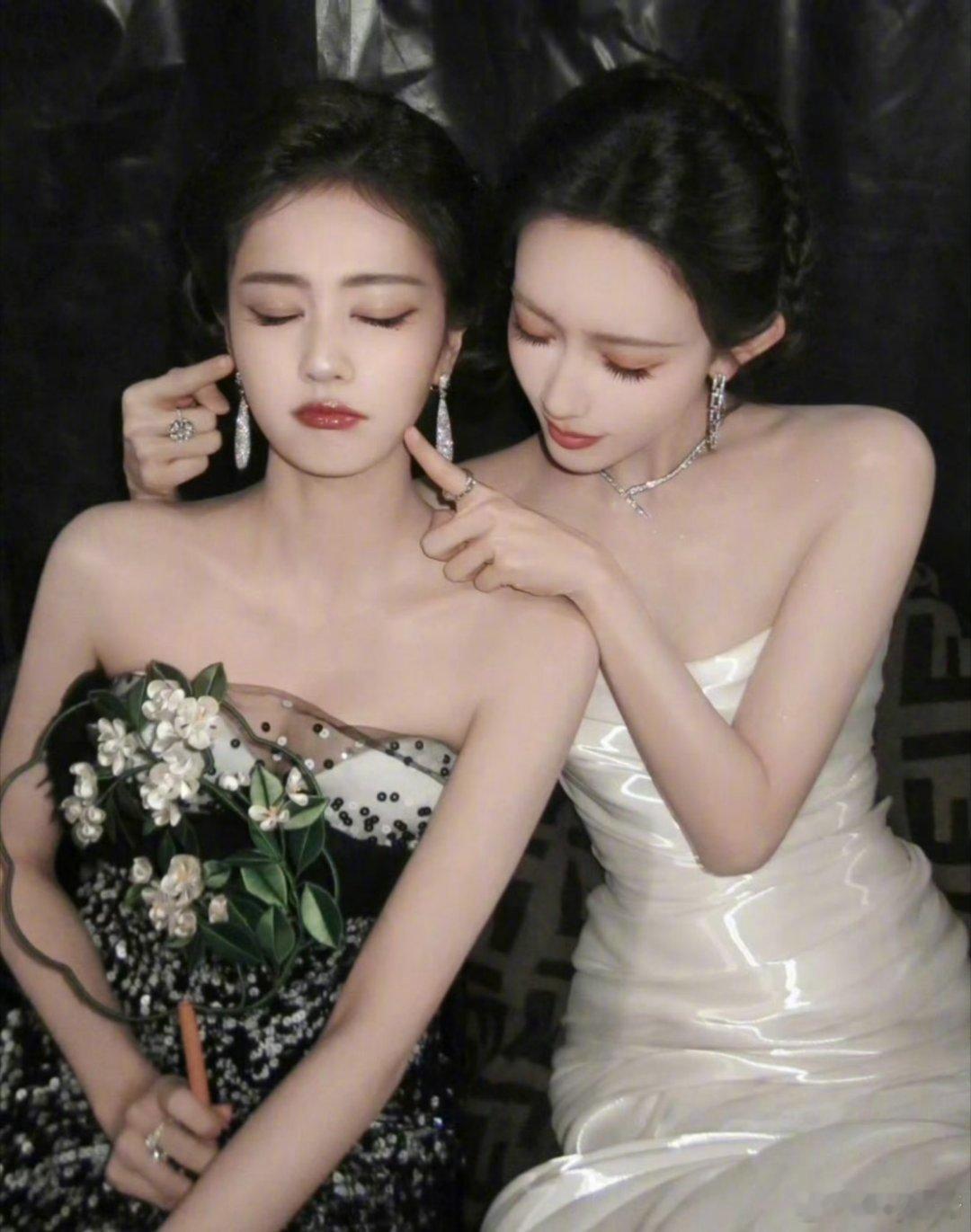 白鹿孟子义互请对方剧组两位美女就这样友谊久久！太养眼了[期待][期待][期待] 
