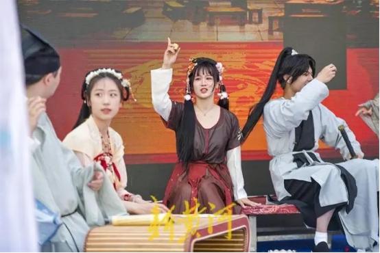 杭州CP32漫展变成了新国风专场，改变了这场原本被视为日漫同人重镇的聚会。

不