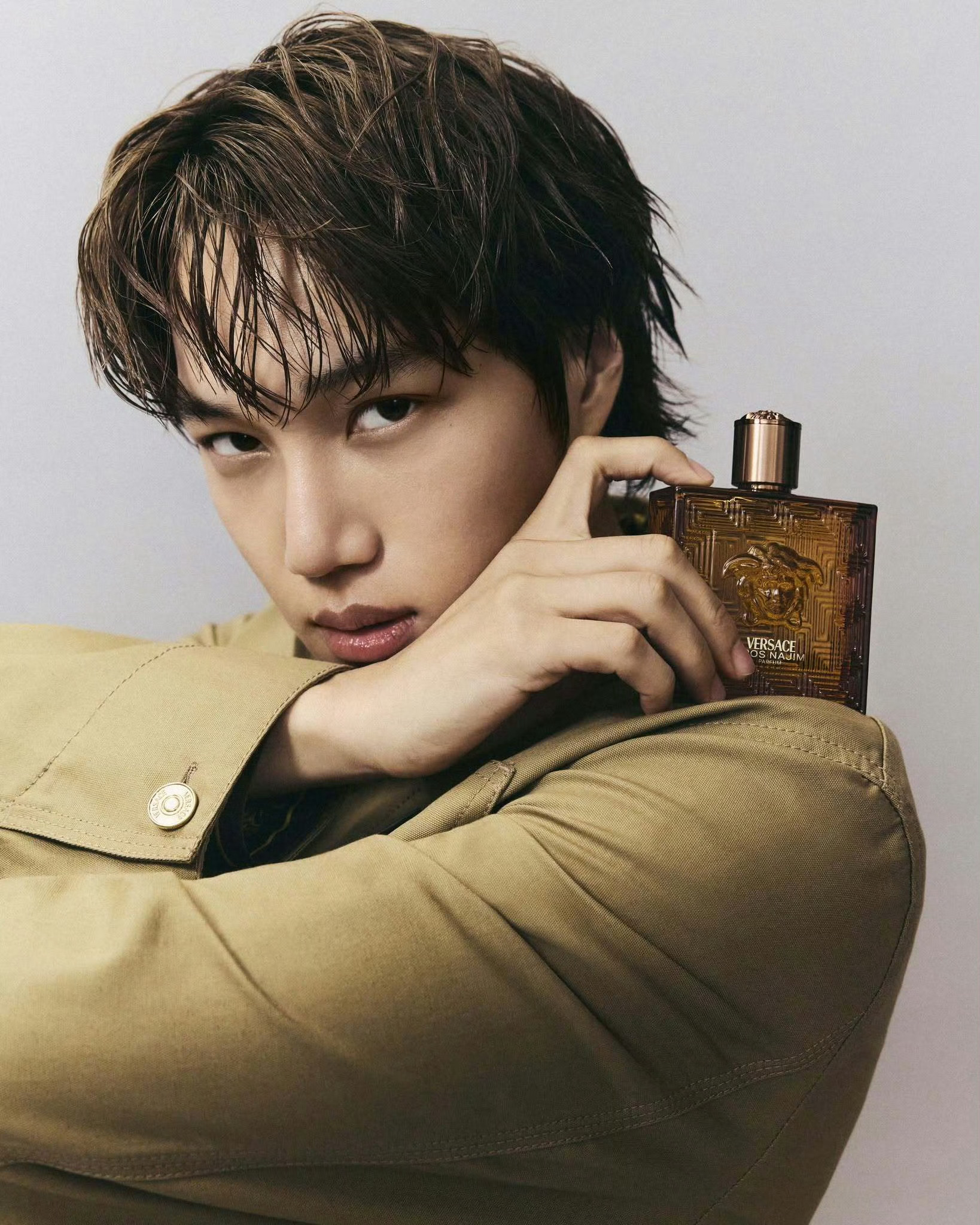 金钟仁✖️Versace 全新香氛宣传大片 ​​​