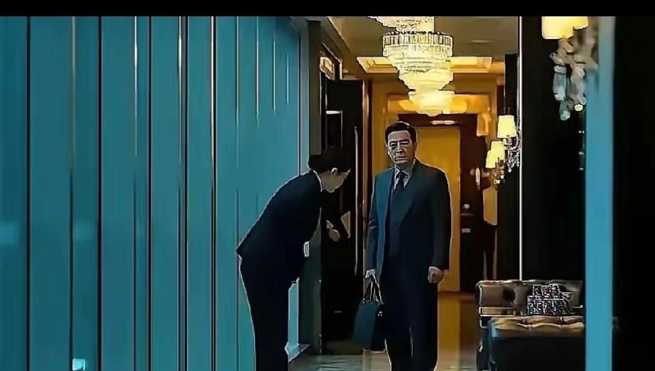浙江一个老板，在澳门赌场赢了2700万，准备离开的时候，被赌场安保请进了贵宾室喝