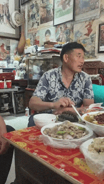 大衣哥这富炫得……我居然无法反驳！[赞][赞][赞]