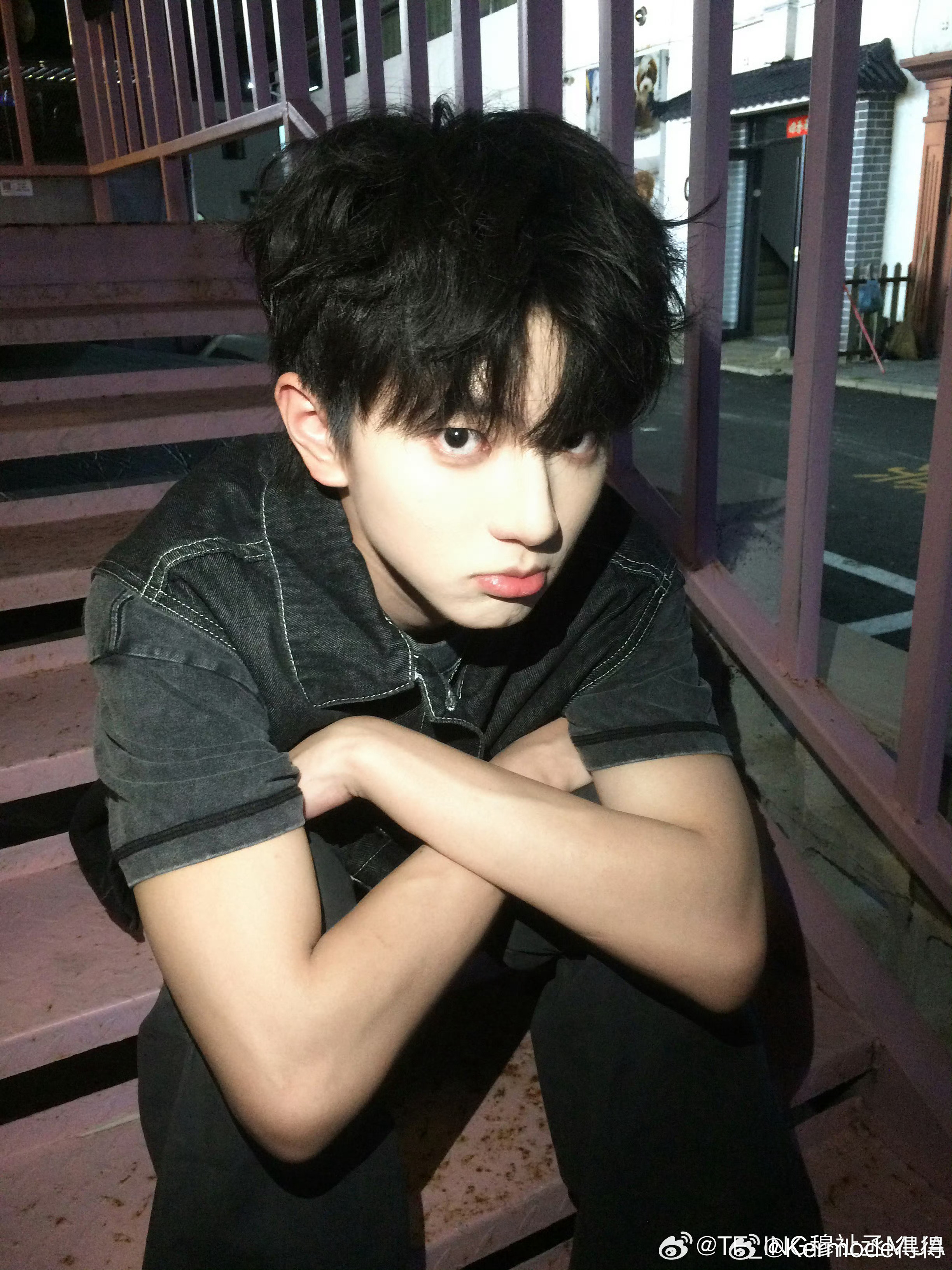 穆祉丞  穆祉丞新歌等待一切重来 🍊朝朝穆穆 希望你往后的日子里，漂亮的眼睛要