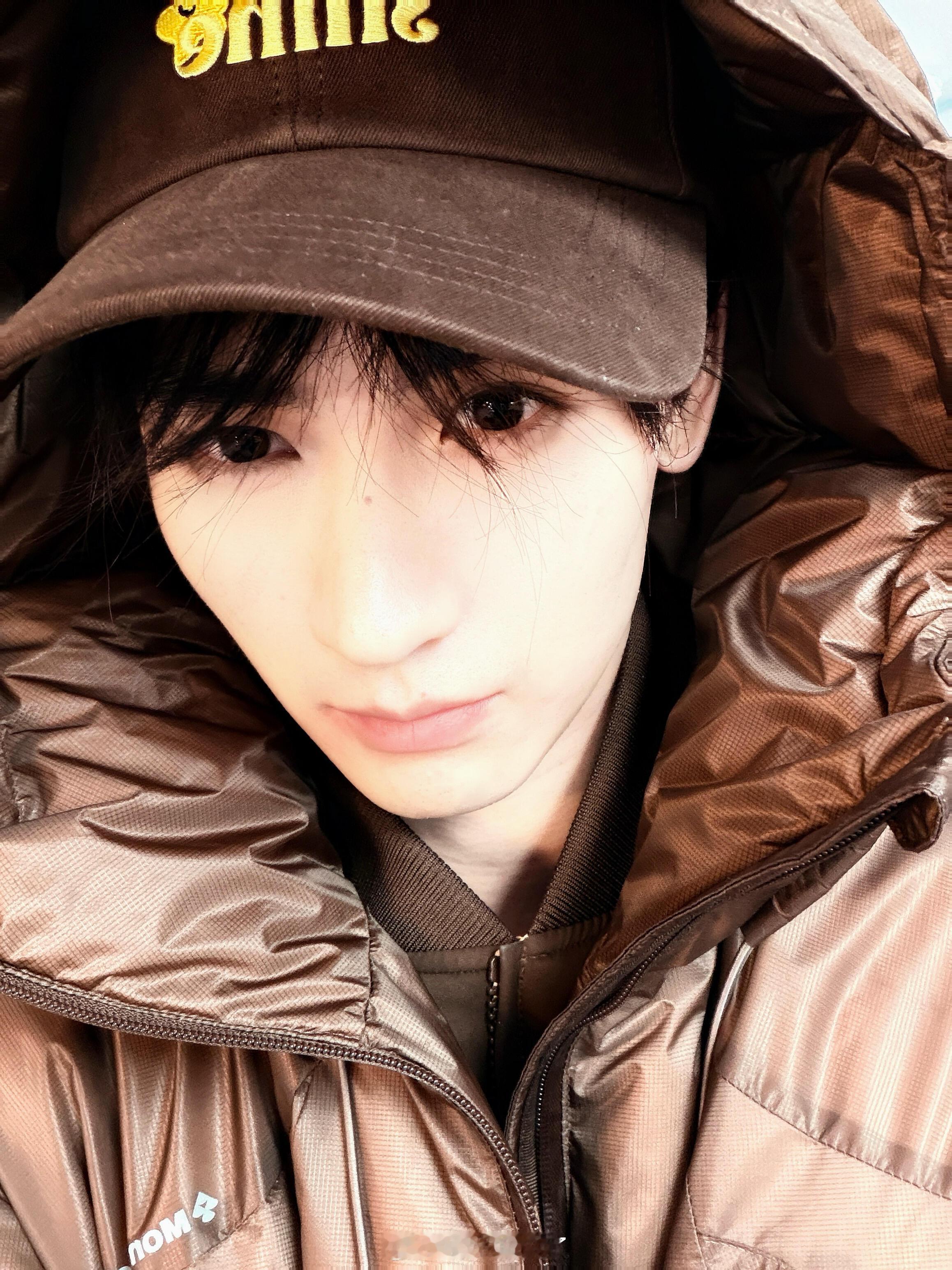 黄俊捷除夕营业，好萌的小黄，新的一年顺顺利利哈 