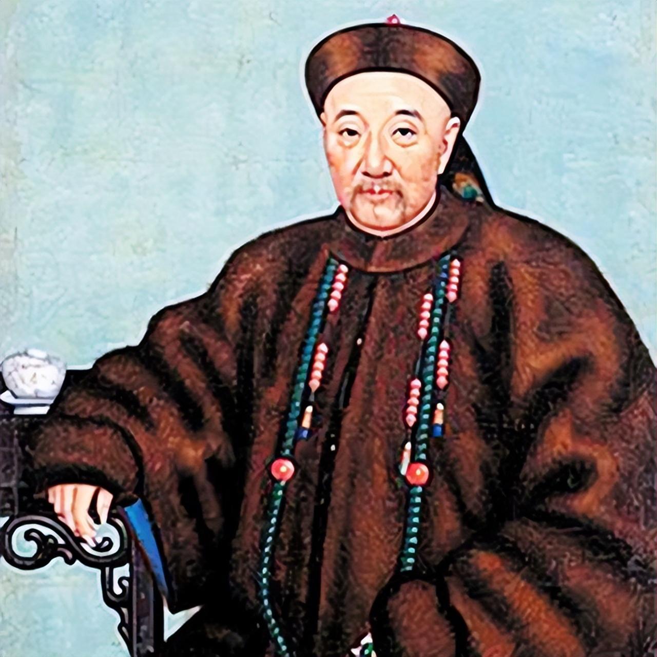 1885年，病危的胡雪岩对九姨太说：我死后葬礼上会来一个戴铁帽子神秘人，你到时剪