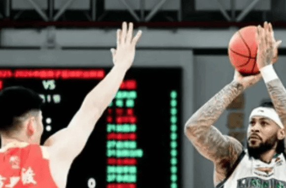 辽宁四名外援合计仅得28分，而广厦四名外援共砍下55分