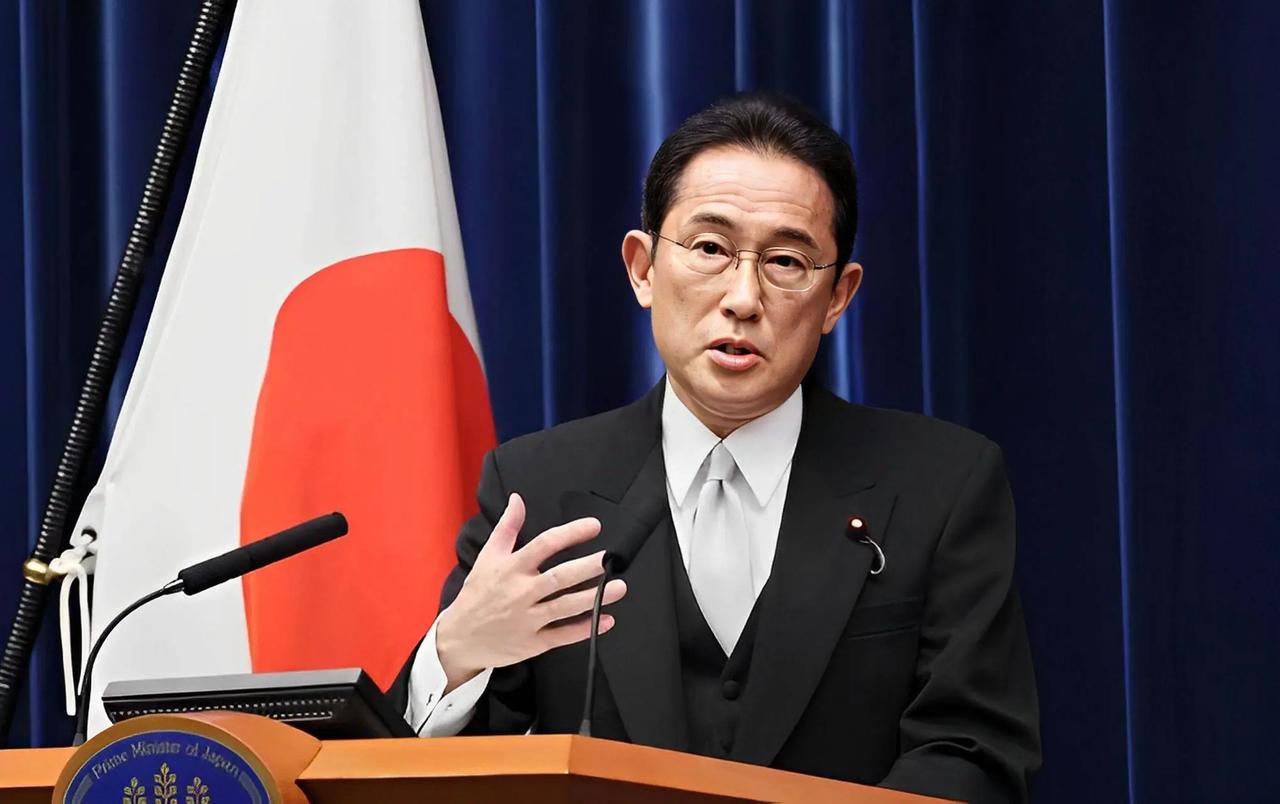 安倍时代最被看好的接班人，岸田文雄为何迟迟未能接掌日本政权
岸田文雄1957年出