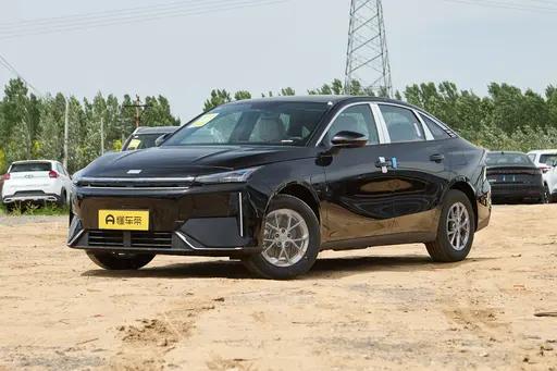 同样8万左右，买银河L6新启航，还是二手高配L6？
 
最近我发现，8万级家轿最