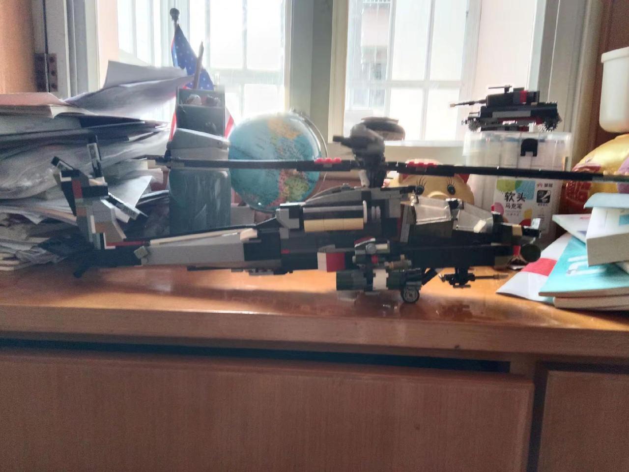 brickveteran的阿帕奇直升机