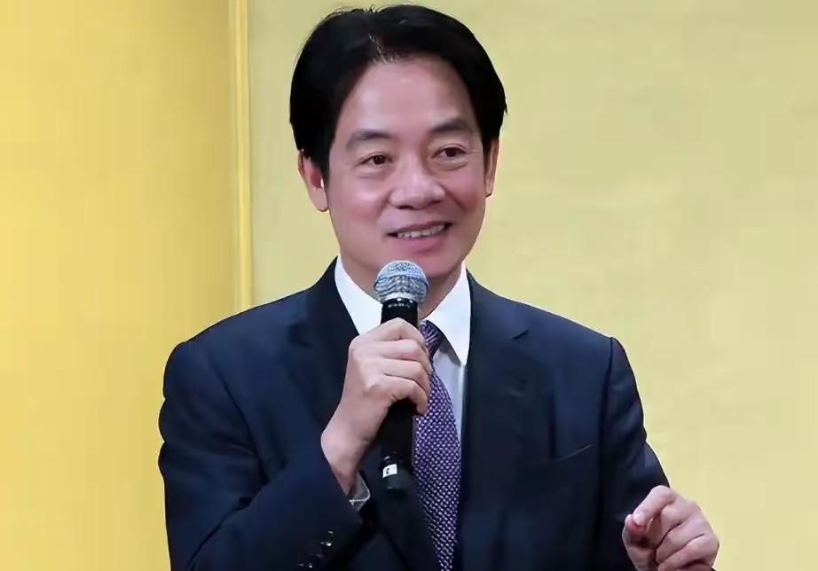 台独分子赖清德发表声明。

4月25号上午，赖清德跑去参加什么外科医学会的活动。