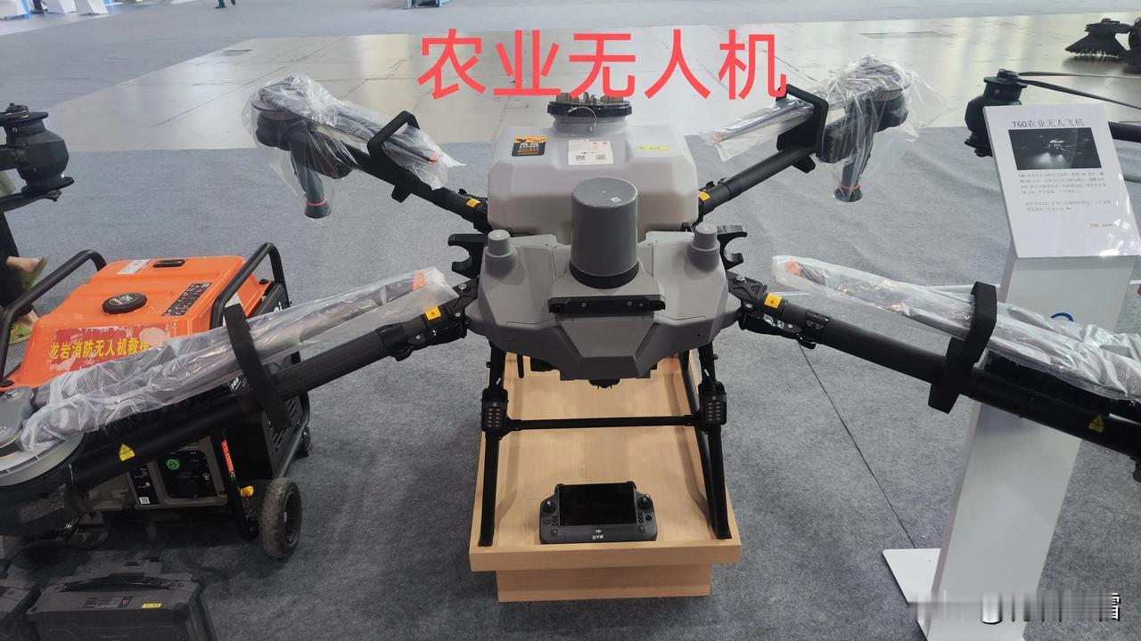 无人机时代真的来了，难怪低空经济现在这么火。
买一台无人机价格相当于买一台车，今