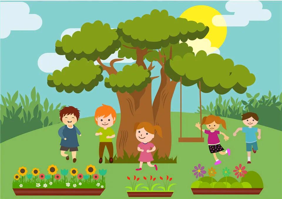 现在的幼儿园活动也有点社会化了！前阵儿一同事家孩子才5岁，就被大客车拉到乡下去植
