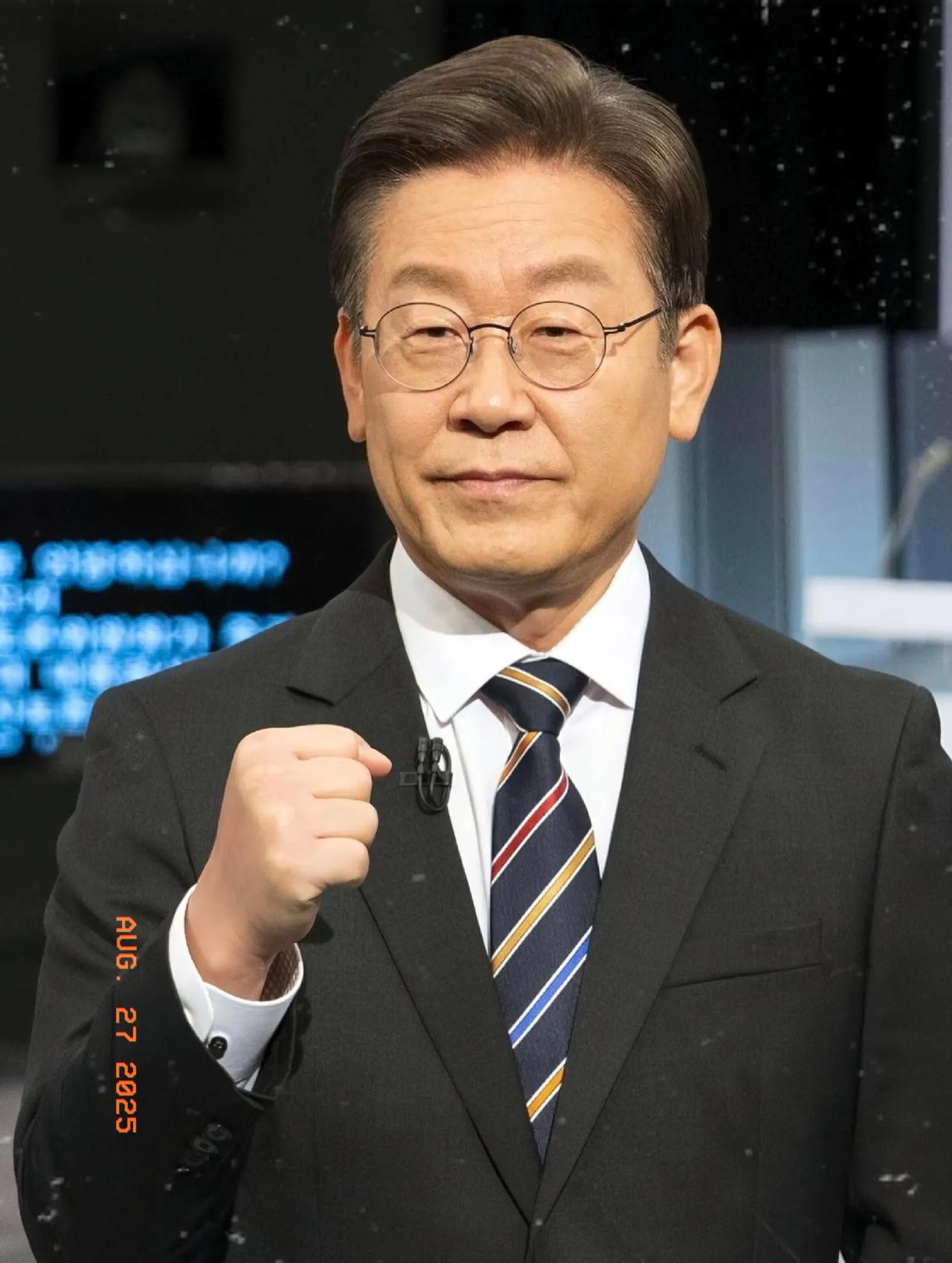 先天下之忧而忧，后天下之乐而乐是中国古代仁人志士心怀天下，以民生为念的崇高情怀，