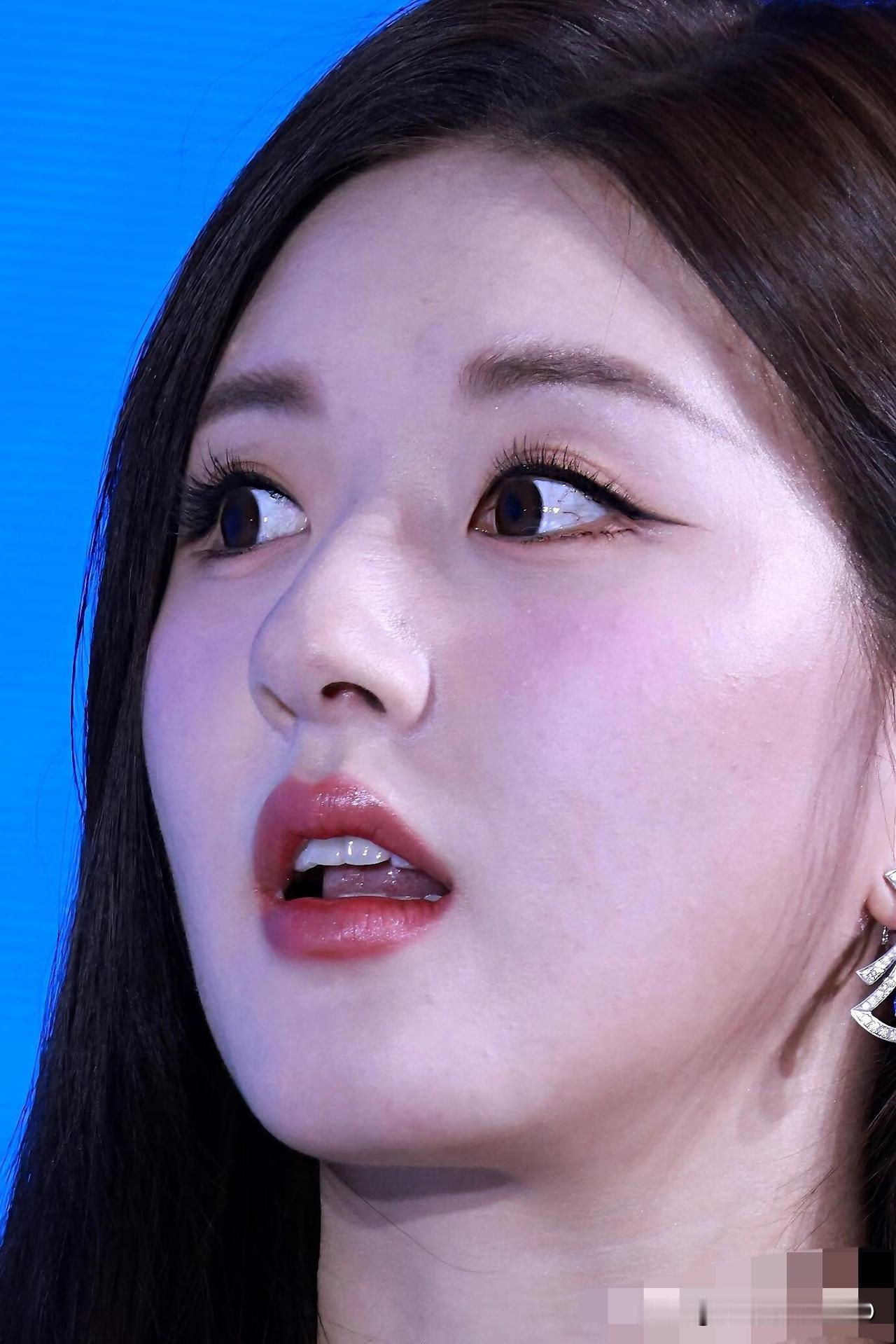 赵露思真的好甜美