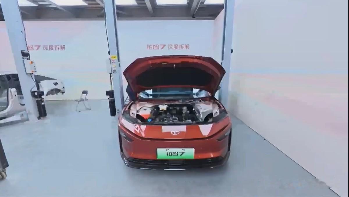 丰田铂智7电芯全切24小时不起火，3月29日上市
新能源车的精密组件极易受到水汽