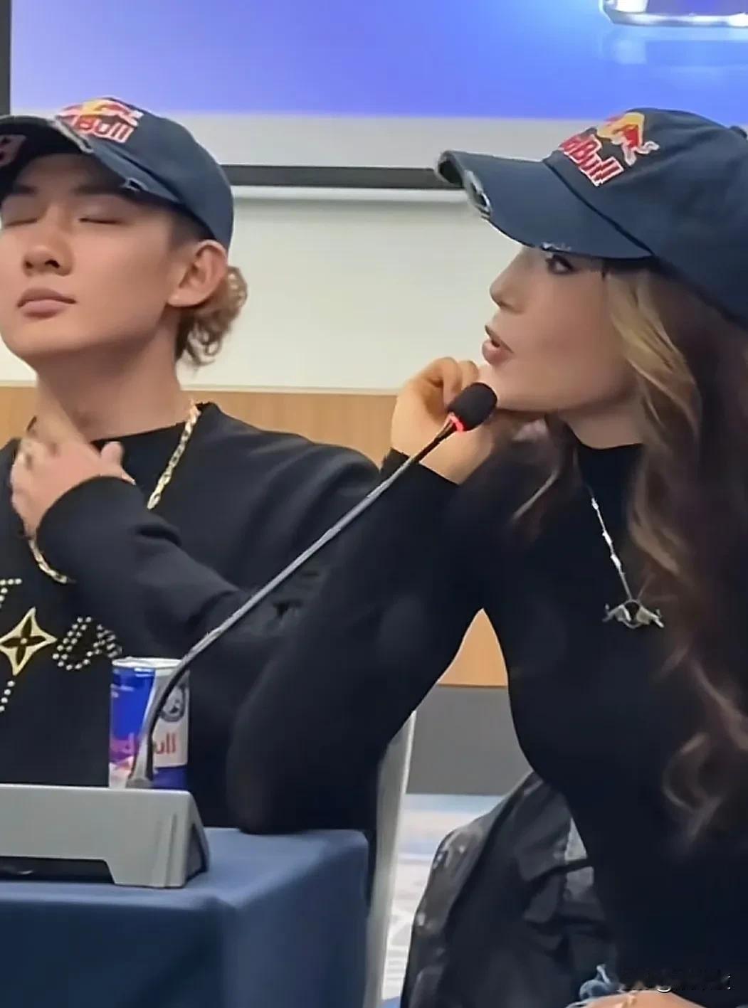 大家发现没？反内卷已经在体育圈开始了！
这次冬奥会，谷爱凌与苏翊鸣面对银牌、铜牌