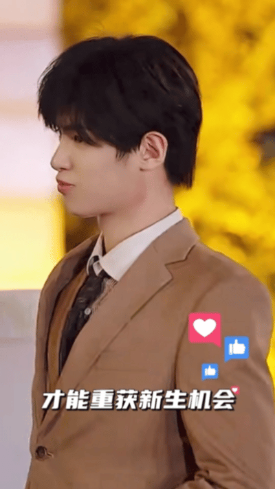#黄明昊重生霸总要素过多#快来看看黄明昊给我们带来的欢乐，没想到重生霸种要素居然