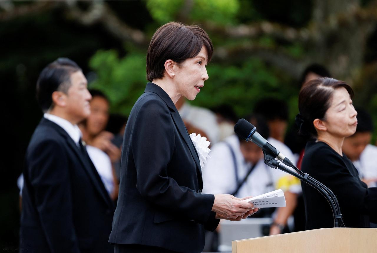 81 年前的今天，日本宣布无条件投降。
81 年后的今天，日本执政党用一场精心编