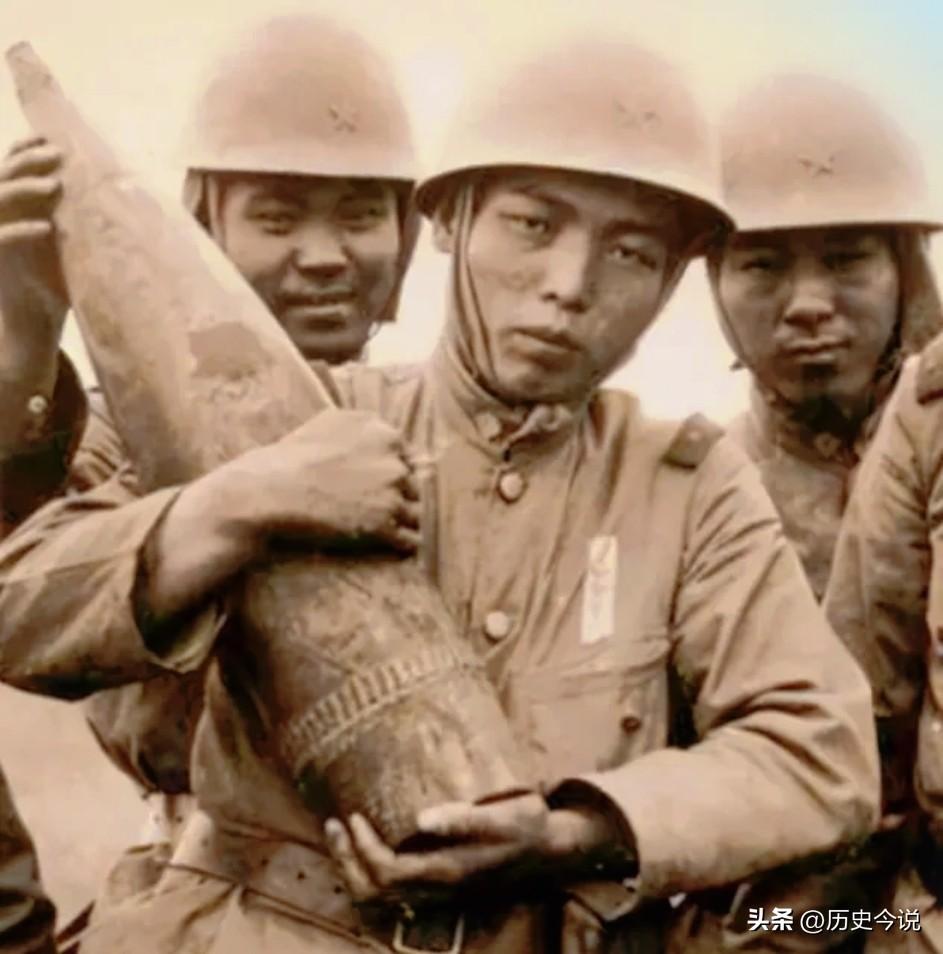 1937年日军深夜偷塞老农钱，反常举动背后，藏着侵略者的虚伪算计
 
阅读此文前