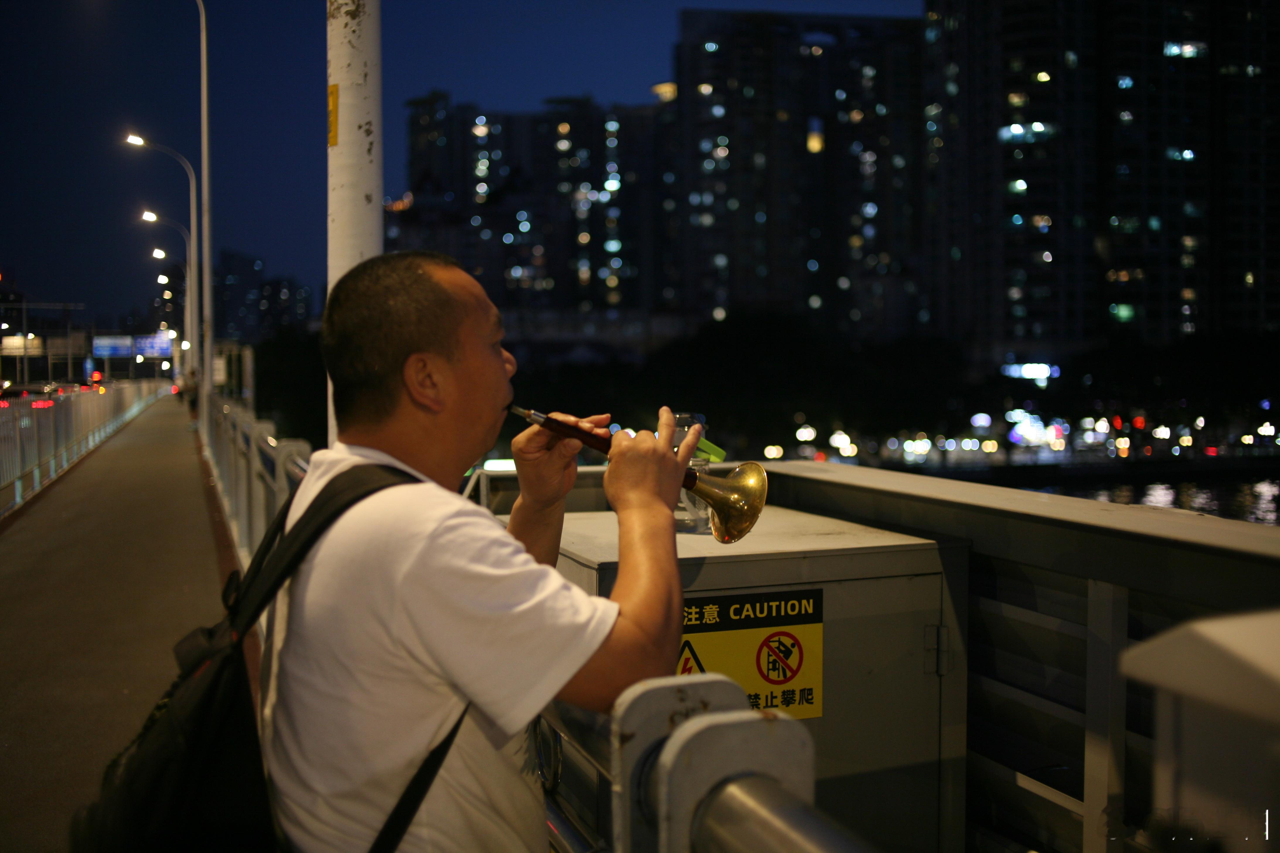 广州越秀江湾桥的蓝调夜色夜色我的日常plog城市影像记 佳能5D R35 2E4