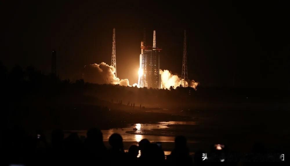 【长八火箭成功发射千帆星座第9批组网卫星】5月17日22时42分，在海南商业航天