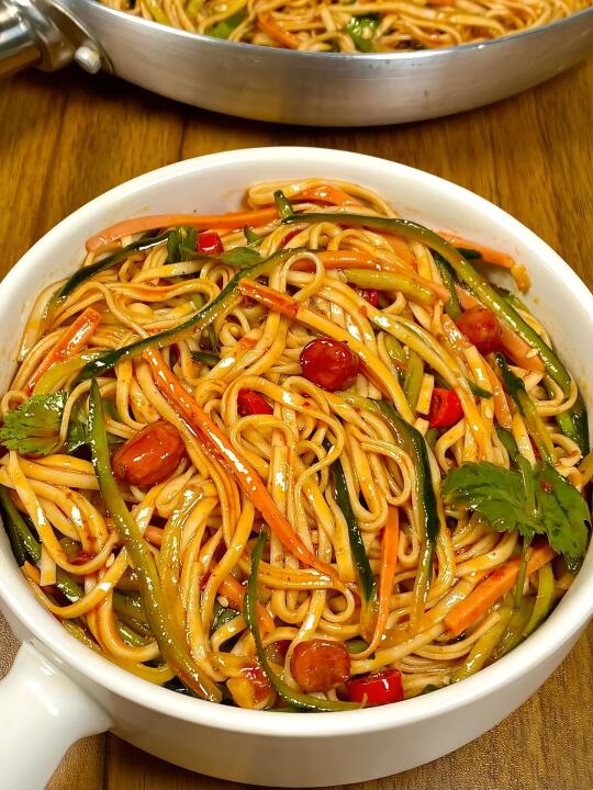 谁懂！这酸辣凉面把我香到连夜发✨