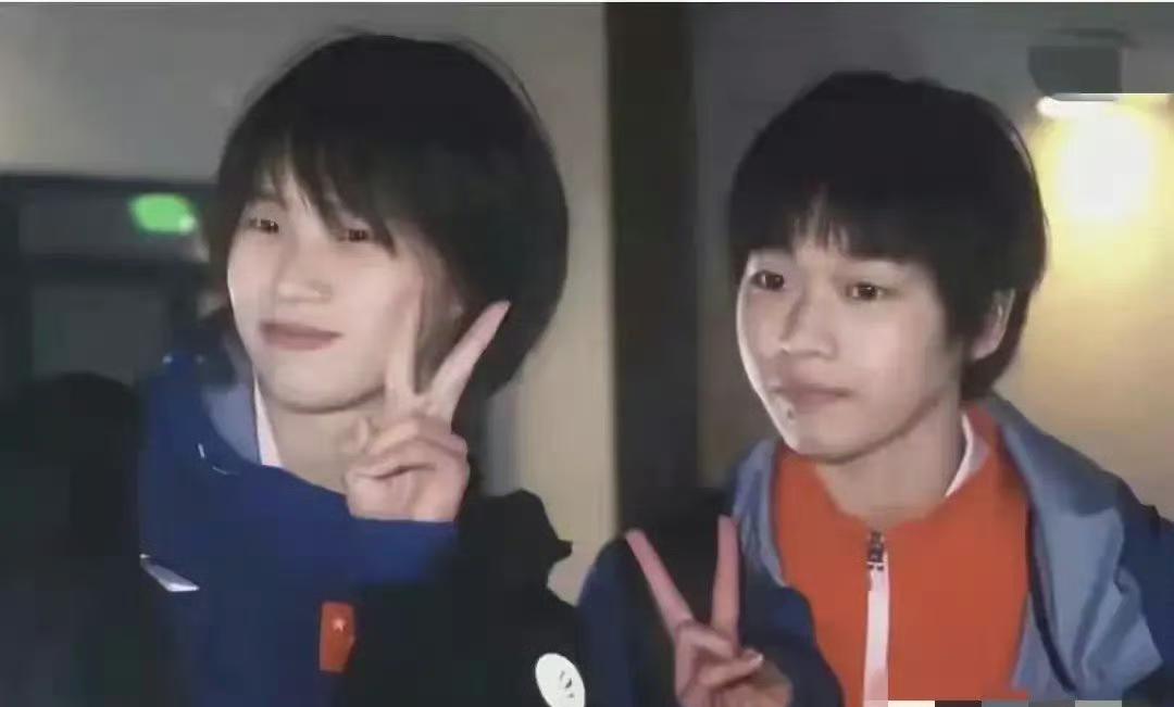 全红婵：芋汐，你现在走的是时尚路线，我还在村里训练，感觉我们俩的路越来越不一样了