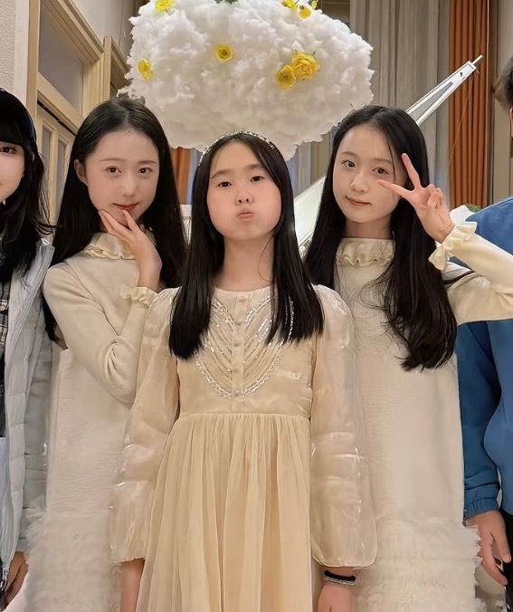 林梦妮[超话]  🩷汁汁为果,伴妮而行 三个萌宝宝​​​