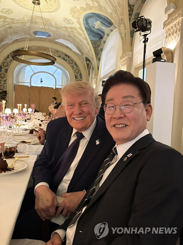 “同胞”在G7峰会上，李在明向特朗普重点通报了朝鲜的经济增长，他表示，朝俄借乌克