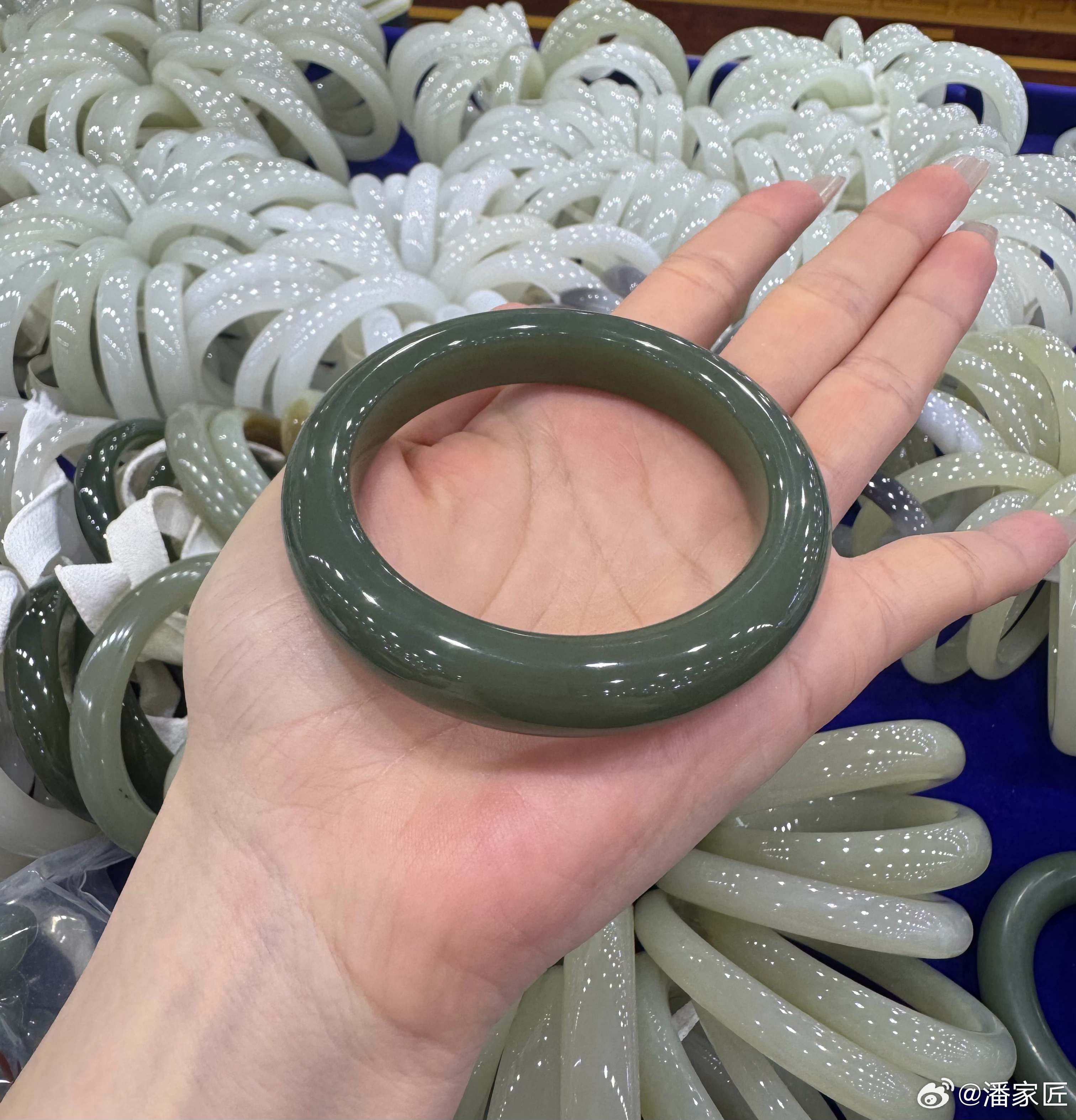 花土沟手镯[666][666][666]遇见艺术这就是中国风珠宝见证时时光星玉计