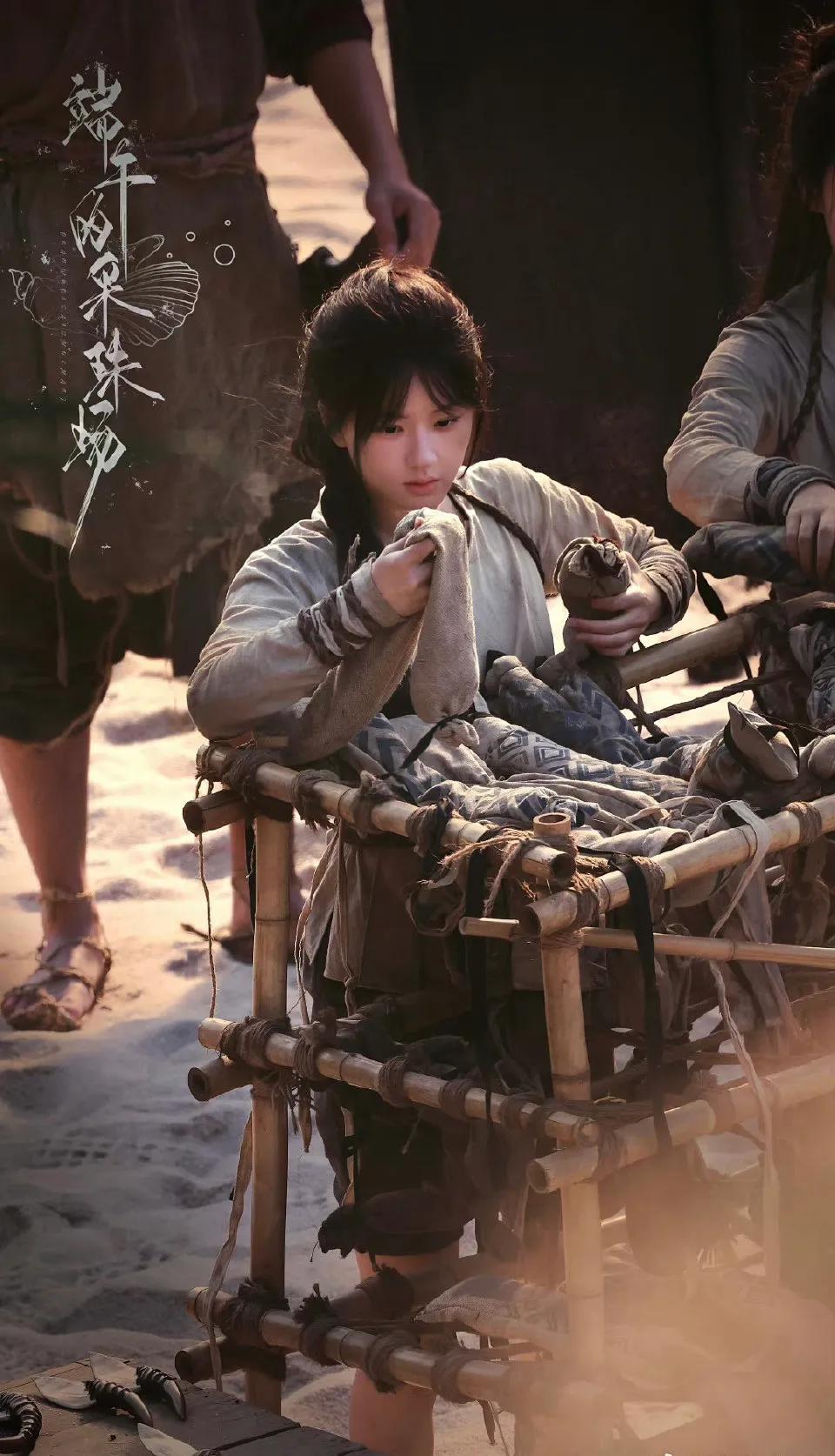 可怜兮兮的端午，心疼死娃了啊啊啊#赵露思珠帘玉幕乞丐造型路透#