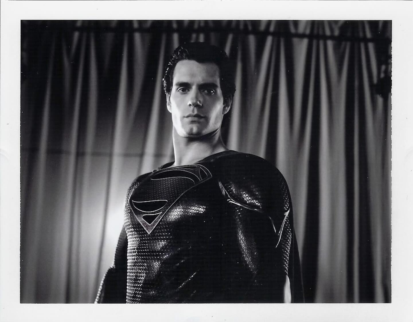 扎导扎克施奈德曝光亨超亨利卡维尔版超人在《超人：钢铁之躯》早期试镜造型！